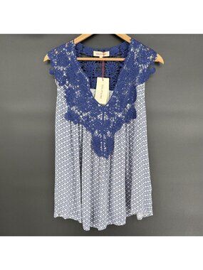 NWT Solitaire Women's Boho Crochet Lace Top L Blue White Sleeveless Bohemian